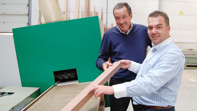Satisfied with the quality: Company boss Dirk Ysewijn and WEINIG representative Ulrik Roekens Satisfied with the quality: Company boss Dirk Ysewijn and WEINIG representative Ulrik Roekens